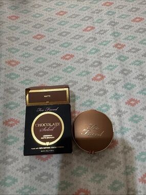 Too Faced Chocolate Soleil Matte Bronzer - Brown/Gold